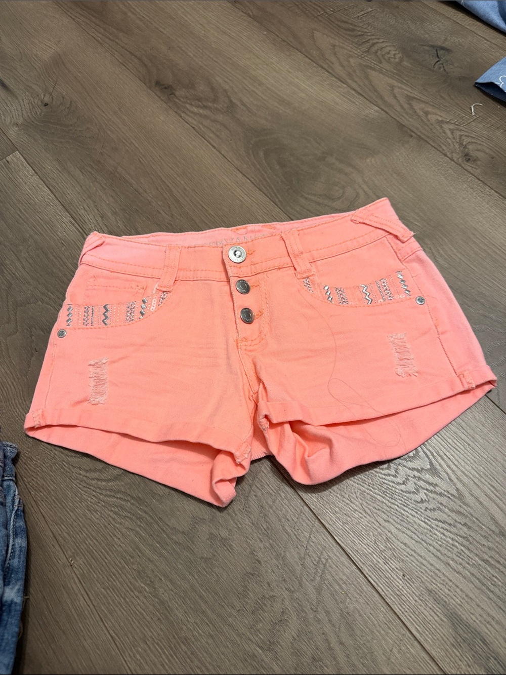 Premium vanity collection size 26 Coral shorts @@@@